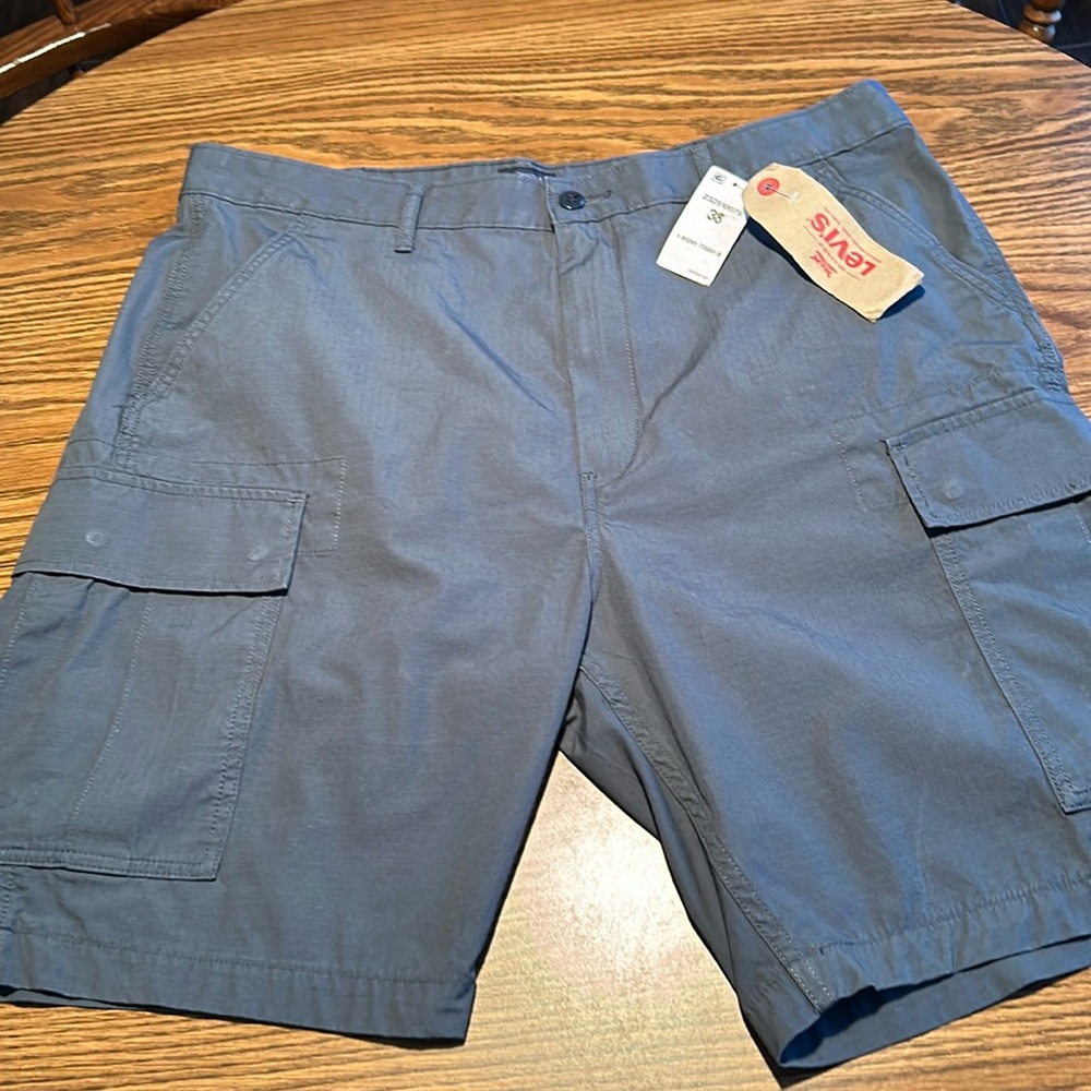 Levi Strauss & Co. Carrier Cargo Shorts 6 Pockets NEW WITH TAGS! 100% Cotton